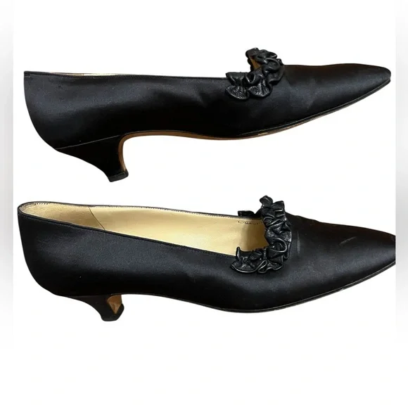Manolo Blahnik Black Satin Flats with Ruffle Detail - Picture 2 of 4